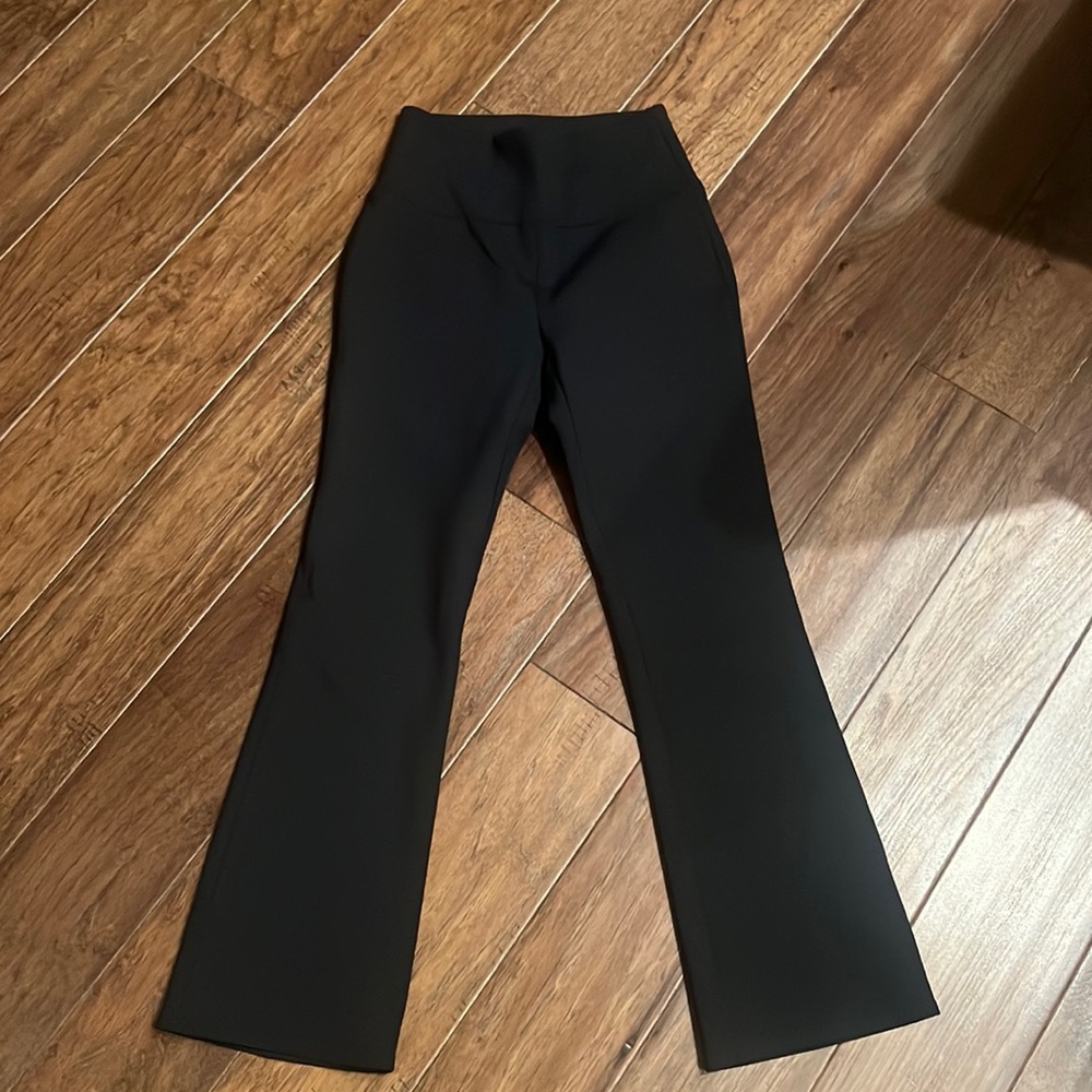 Theory black flare leggings